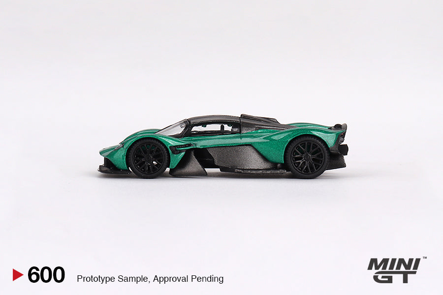 Mini GT - Aston Martin Valkyrie Aston Martin Racing Green - Scale 1/64 MGT00600