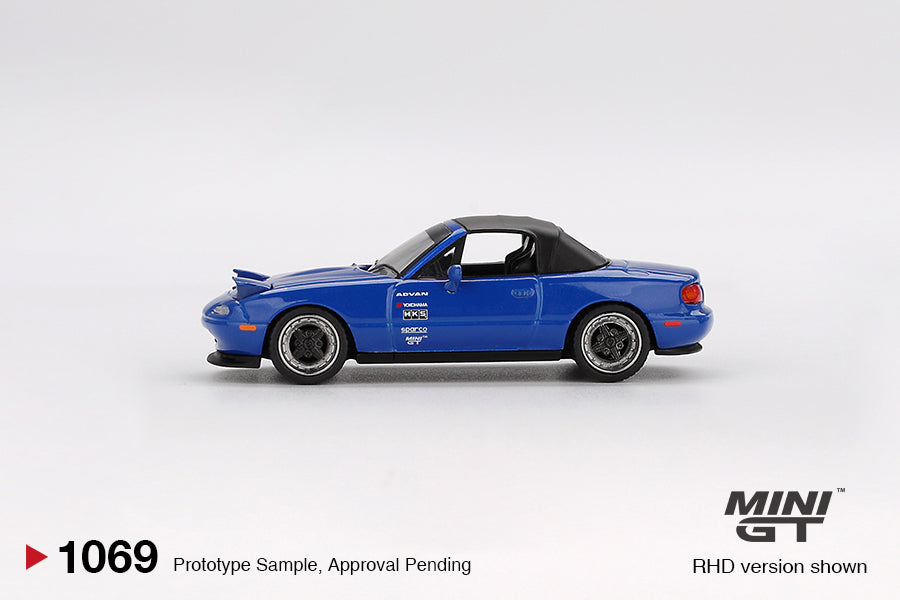 [PRE-ORDER] Mini Gt - Mazda Miata MX-5 (NA) Tuned Version Dark Blue 1990 - Scale 1/64 MGT01069-L
