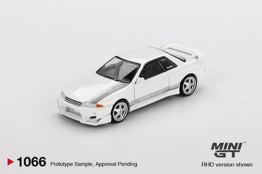 [PRE-ORDER] Mini GT - Nissan Skyline GT-R R32 Veilside Combat CI White 2011 (RHD) - Scale 1/64 MGT01066-R