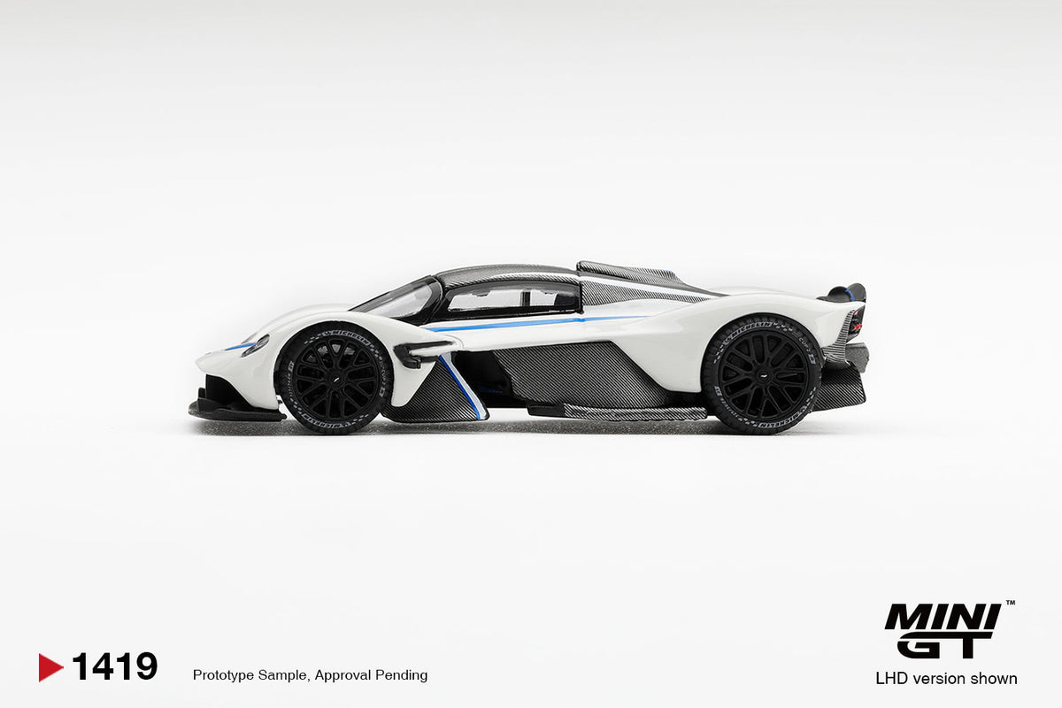 [PRE-ORDER] Mini GT - Aston Martin Valkyrie Escaping White 2021 - 1/64 Scale MGT01419-L