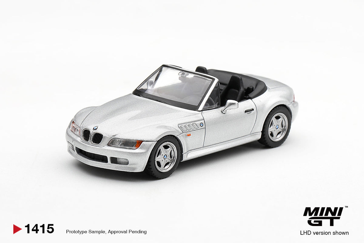[PRE-ORDER] Mini GT - BMW Z3 Titanium Silver 1997 - 1/64 Scale MGT01415-L