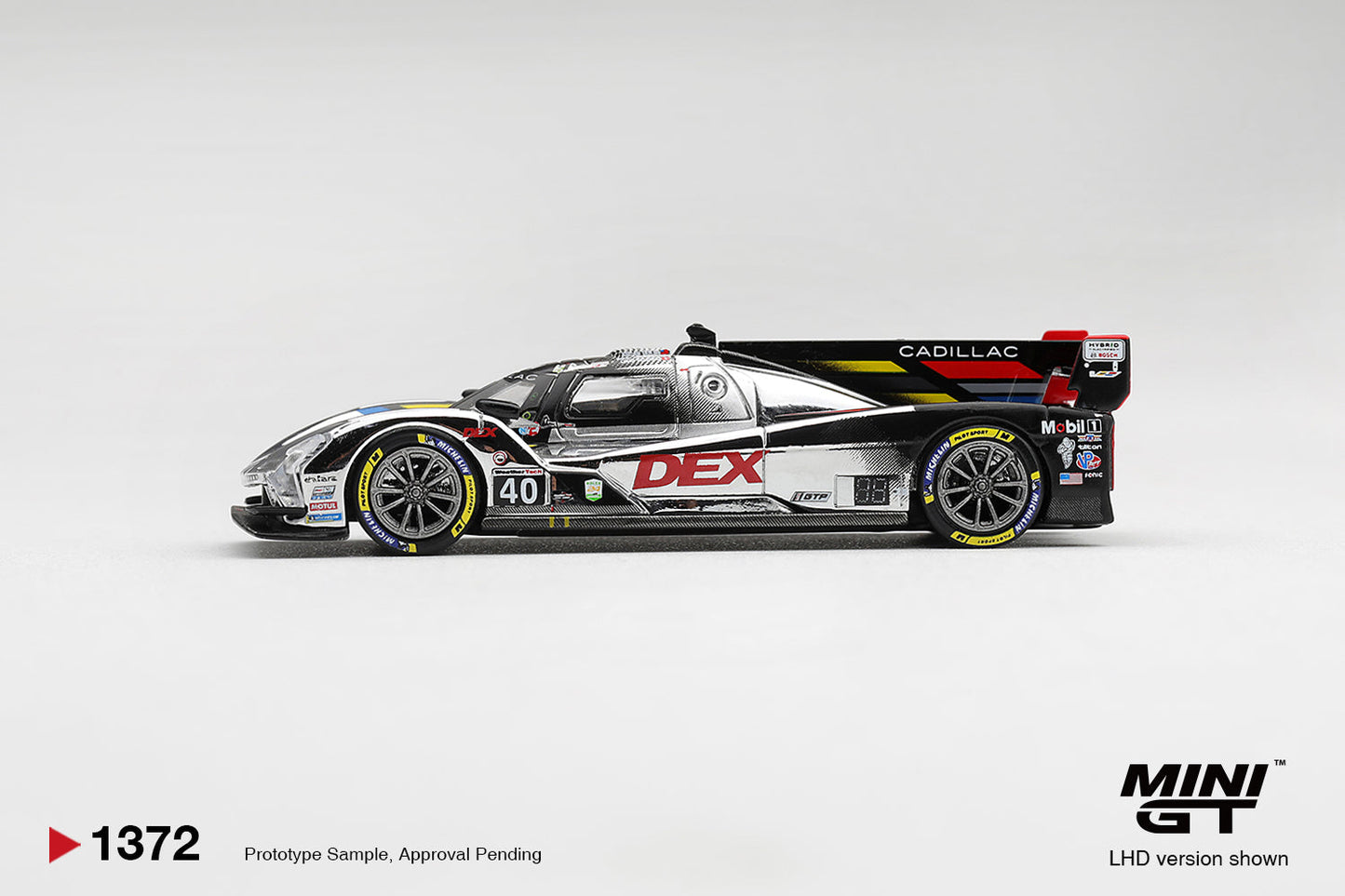 [PRE-ORDER] Mini GT - Cadillac V-Series R #40 Cadillac Wayne Taylor Racing Daytona 24Hrs 2025- 1/64 Scale MGT01372-L