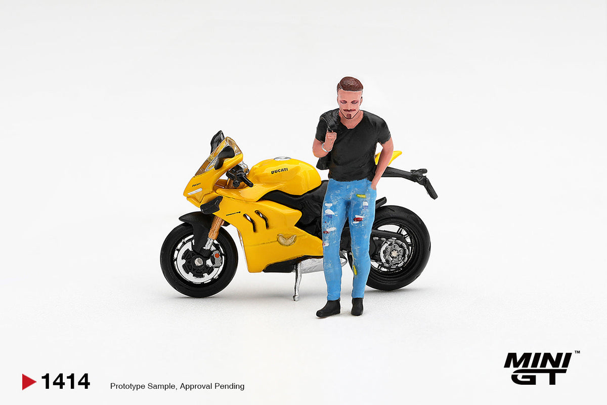 [PRE-ORDER] Mini GT - Ducati Panigale V4 Yellow with figure 2020 - 1/64 Scale MGT01414-L