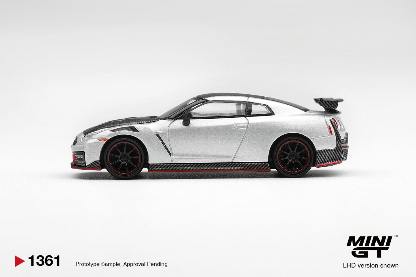 Mini GT - Nissan GT-R R35 NISMO 2024 Argent Métallisé - Échelle 1/64 MGT01361-L