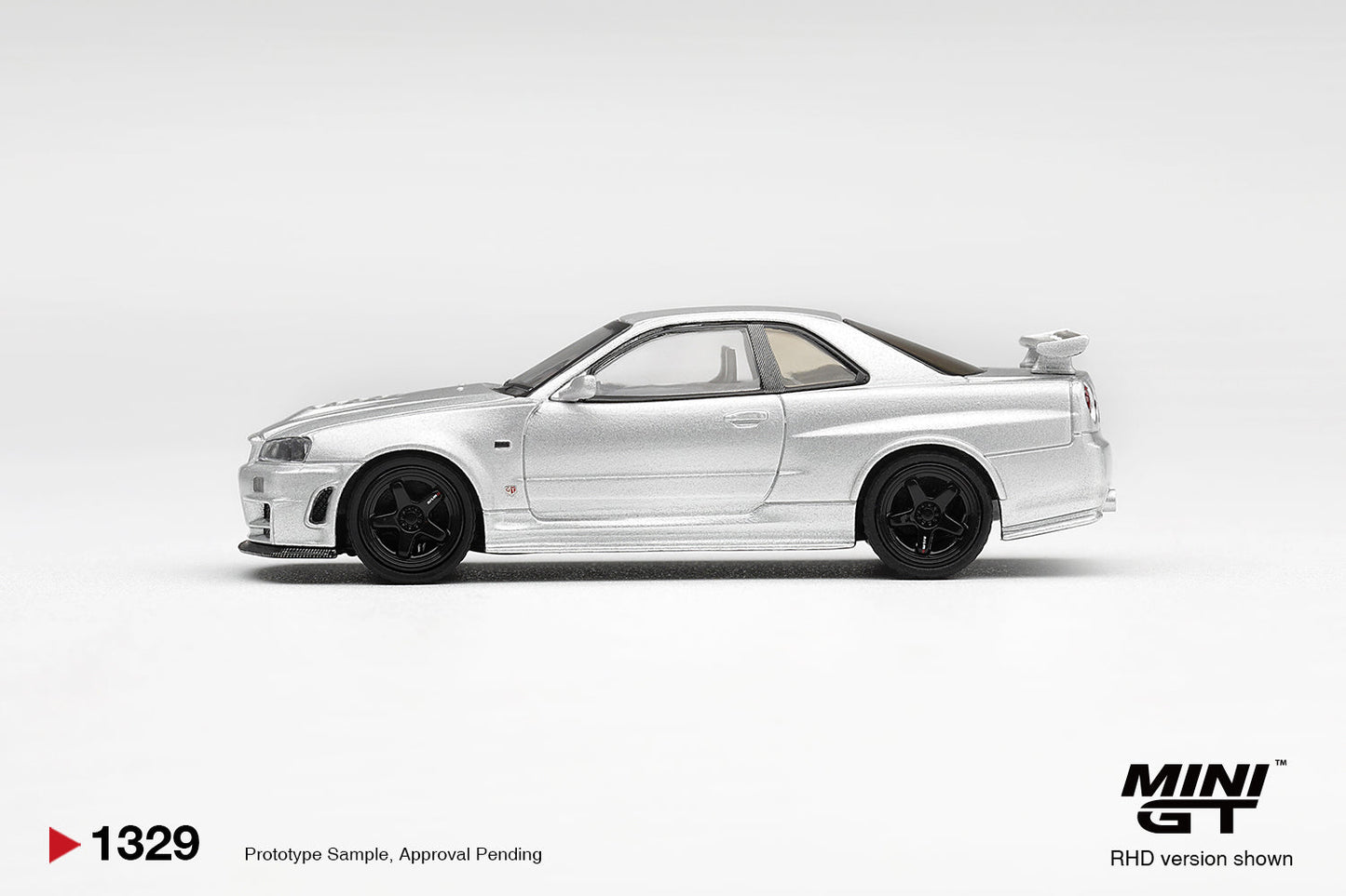[PRE-ORDER] Mini GT - Nissan NISMO R34GT-R Z-tune Z-Tune Silver 1999 - 1/64 Scale MGT01329-R