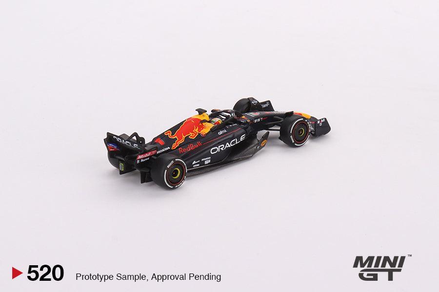 Mini GT - Oracle Red Bull Racing RB18 #1 Max Verstappen - Scala 1/64 MGT00520