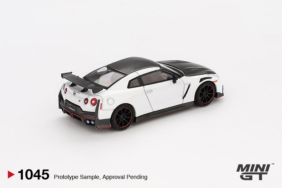 [PRE-ORDER] Mini GT - Nissan GT-R (35) Nismo Brilliant White Pearl 2024 - Scale 1/64 MGT01045-L