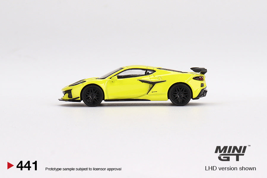 Mini GT - Chevrolet Corvette Z06 2023 Accelerate Yellow - Scala 1/64 MGT00441-R