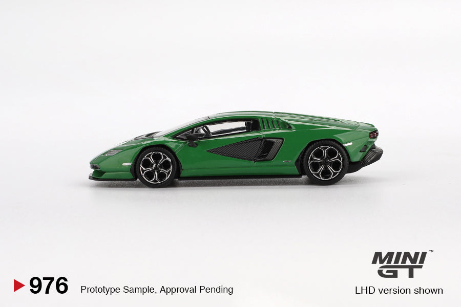 [PRE-ORDER] Mini GT - Lamborghini Countach LPI 800-4 Verde Medio 2022 - Scala 1/64 MGT00976-L