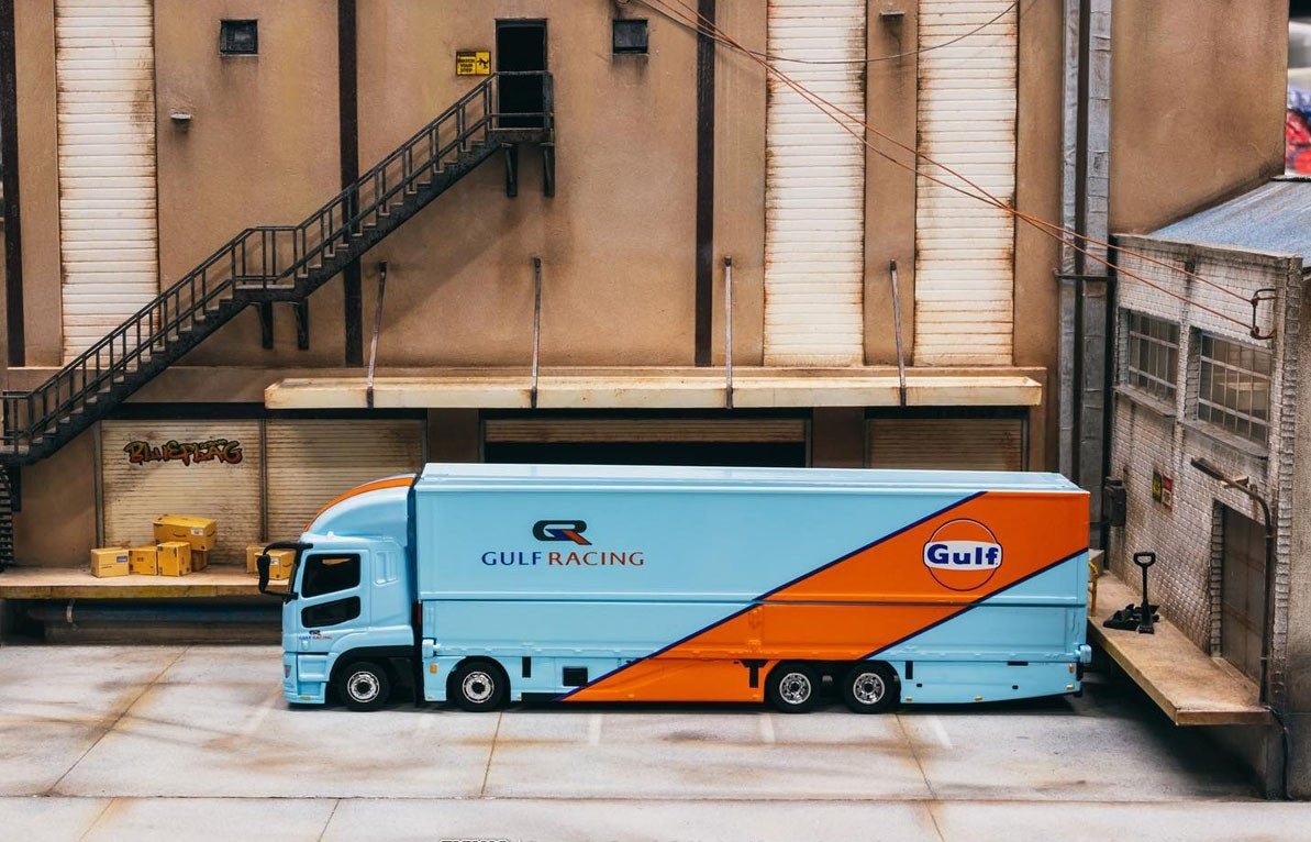 Tarmac Works - Mitsubishi Fuso Truck with Transporter Light Blue / Orange Gulf Oil - Truck64 Series - Scale 1/64 T64T-TL001-GULF