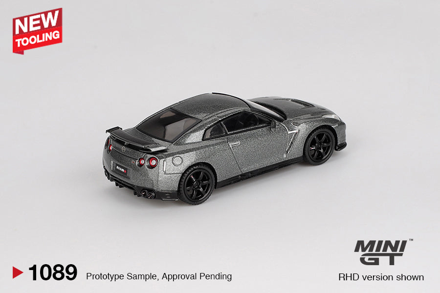 [PRE-ORDER] Mini GT - Nissan GT-R (R35) CRS Version Dark Metal Gray 2013 - Scale 1/64 MGT01089-R