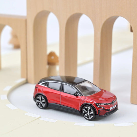 Norev - Renault Megane E-Tech 100% Électrique 2022 Rouge Flamme et Noir - Échelle 1/64