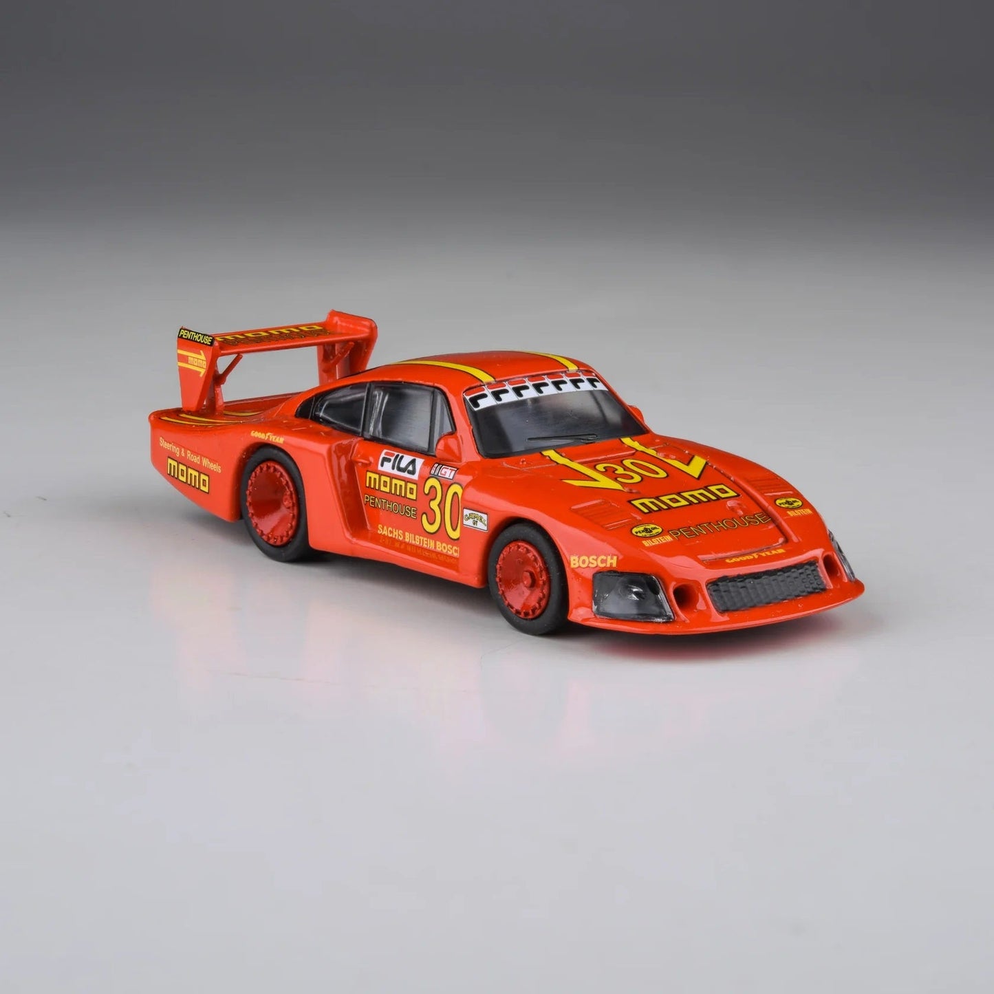 Para64 - Porsche 935/78 "Moby Dick" Momo / Penthouse 1981 Laguna Seca 100 Miles - Scale 1/64