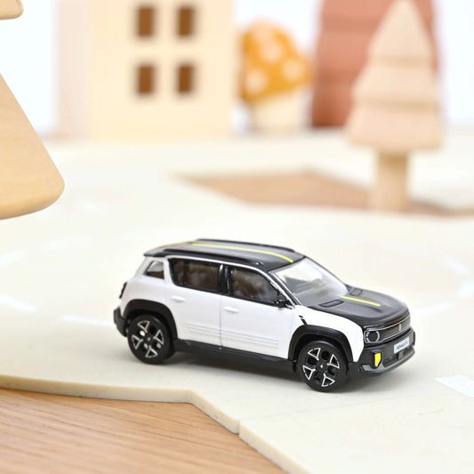 Norev - Renault 4 E-Tech Electric 2025 Glacier White and Black - Scale 1/64