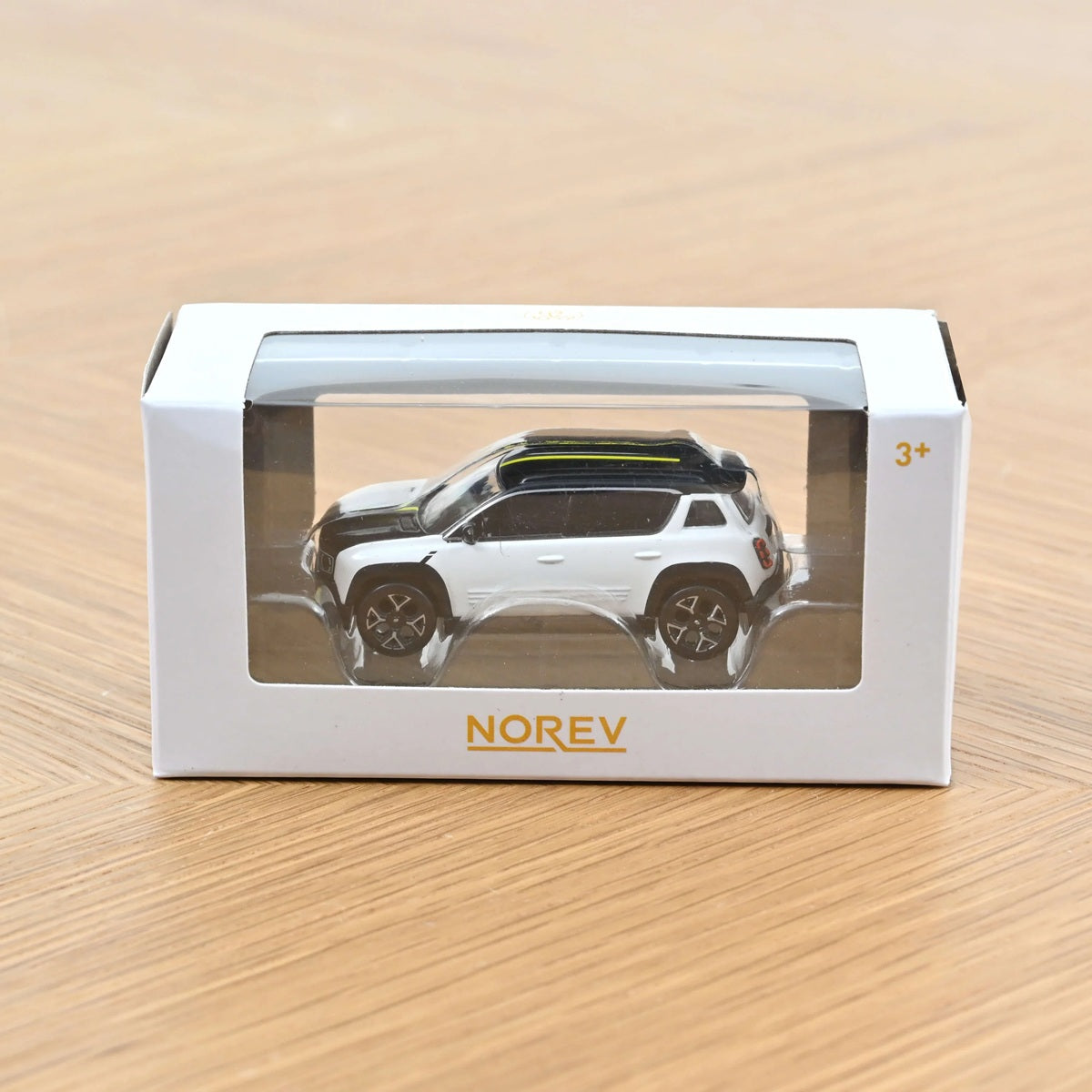 Norev - Renault 4 E-Tech Electric 2025 Glacier White and Black - Scale 1/64
