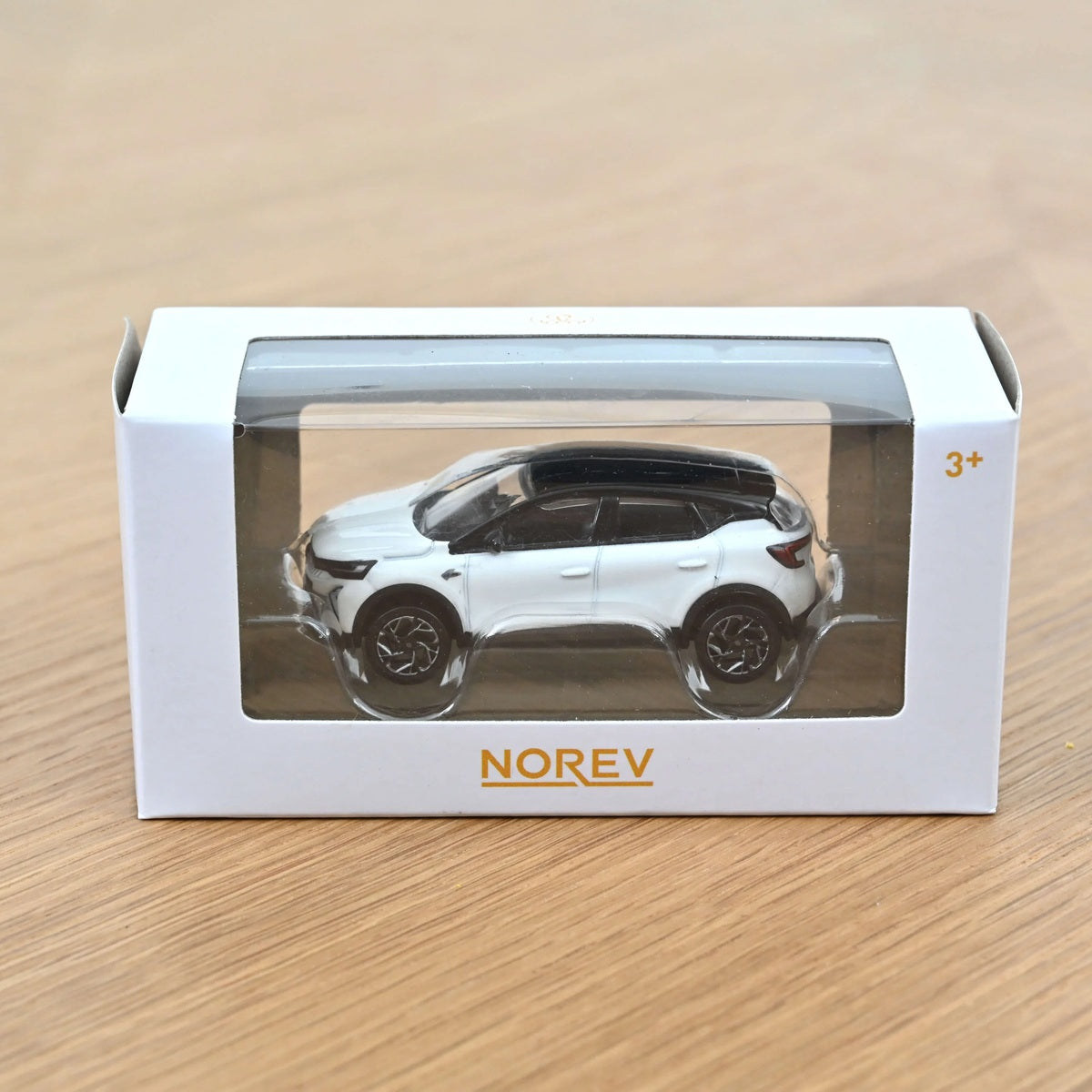 Norev - Renault Captur Esprit Alpine 2024 Pearl White &amp; Black - Scale 1/64
