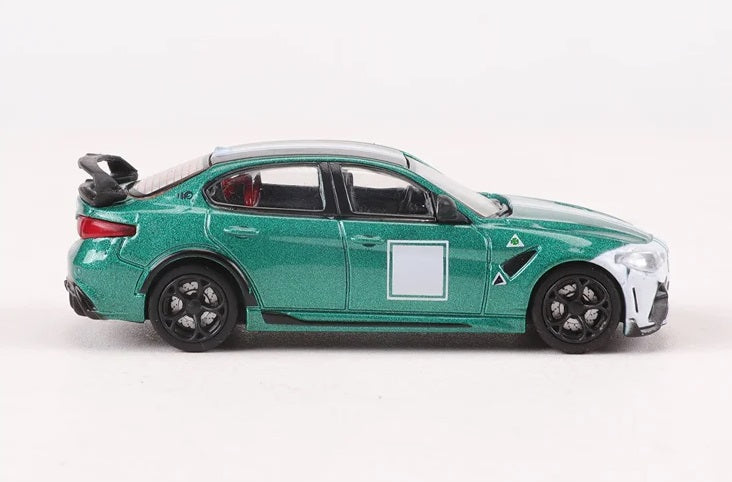 DCT Alfa Romeo Giulia GTAm Verde - Scala 1/64