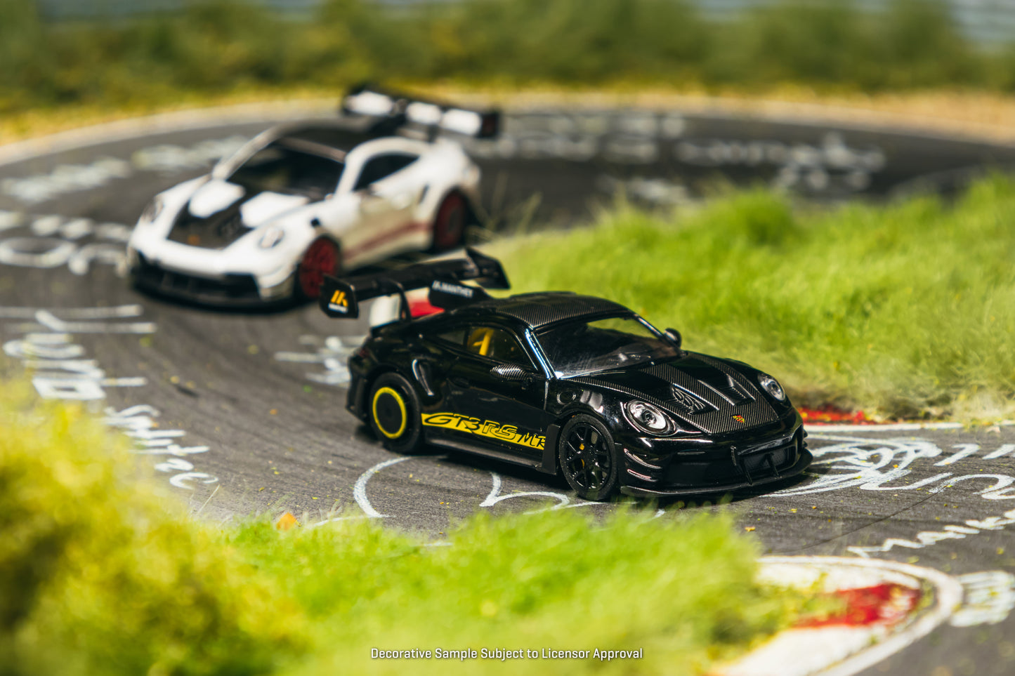 [PRE-ORDER] Tarmac Works x Minichamps - Porsche GT3RS 992-1 Special Edition Black 2026 - Scala 1/64 T64MC-023-BR