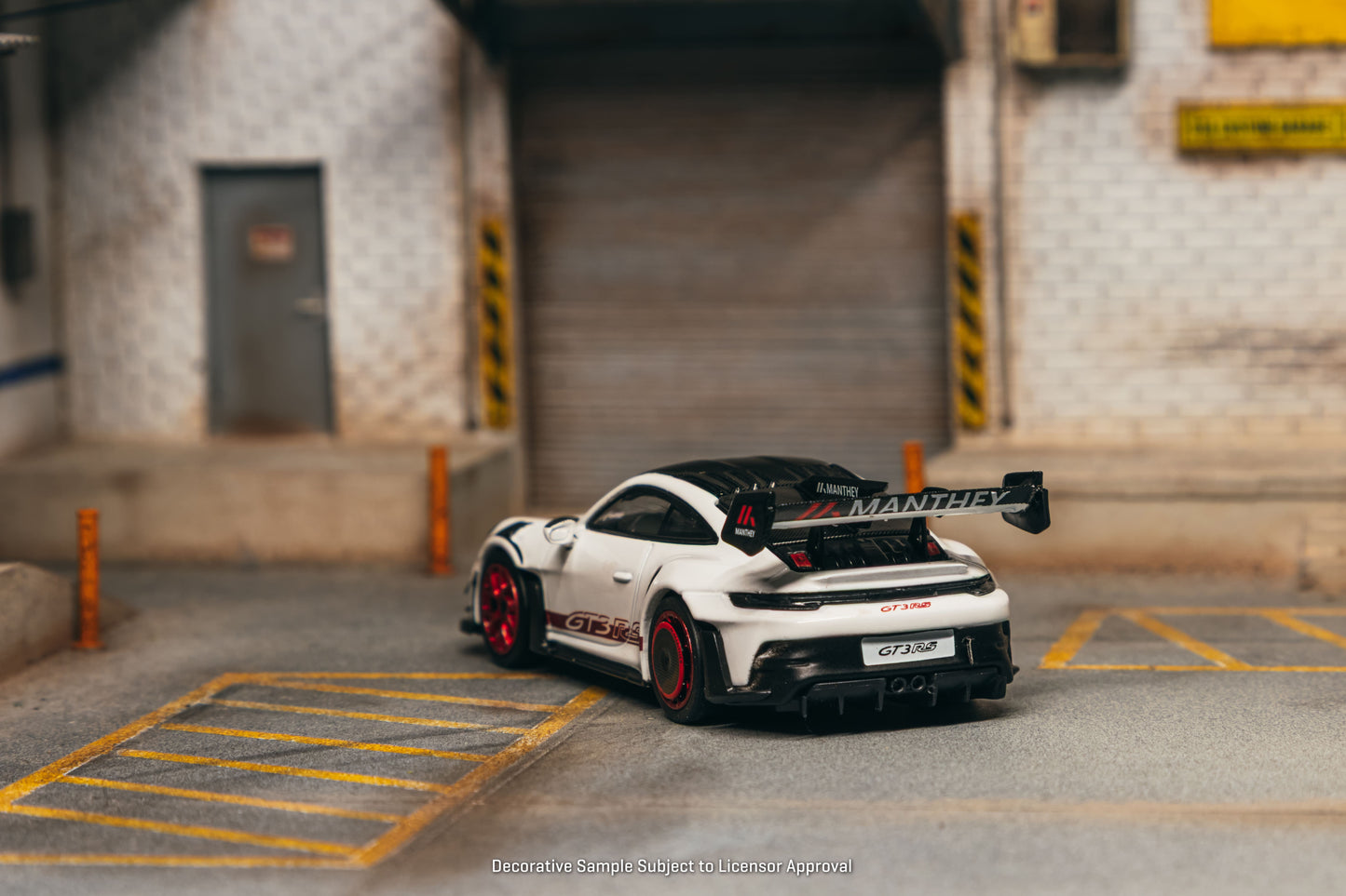 [PRE-ORDER] Tarmac Works x Minichamps - Porsche GT3RS 992-1 Special Edition White 2026 - Scala 1/64 T64MC-023-WR