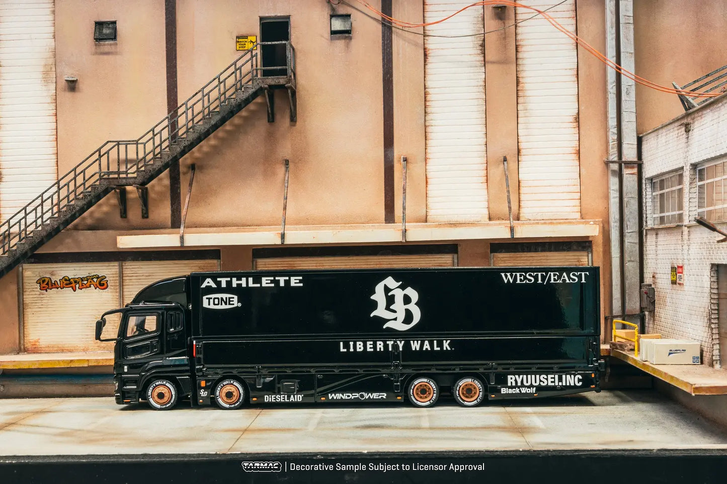 Tarmac Works - Mitsubishi Fuso Super Great LB-TRUCKS - TRUCK64 - Scale 1/64 T64T-TL001-LBB
