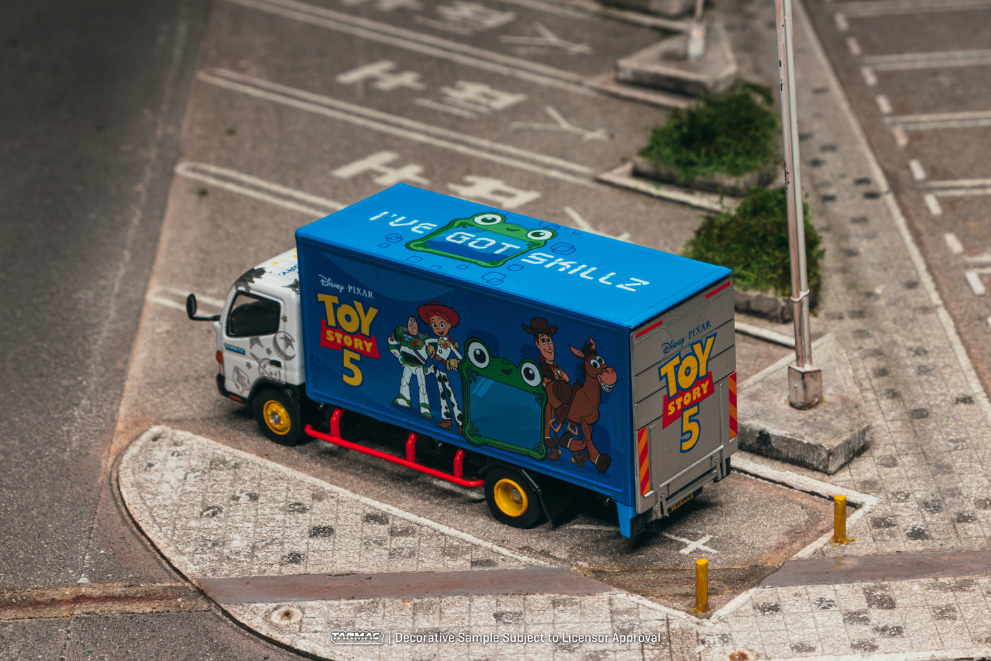 [PRÉCOMMANDE] Tarmac Works - Mitsubishi Fuso Canter Toy Story 5 - TRUCK64 - Échelle 1/64 T64T-TL002-TS