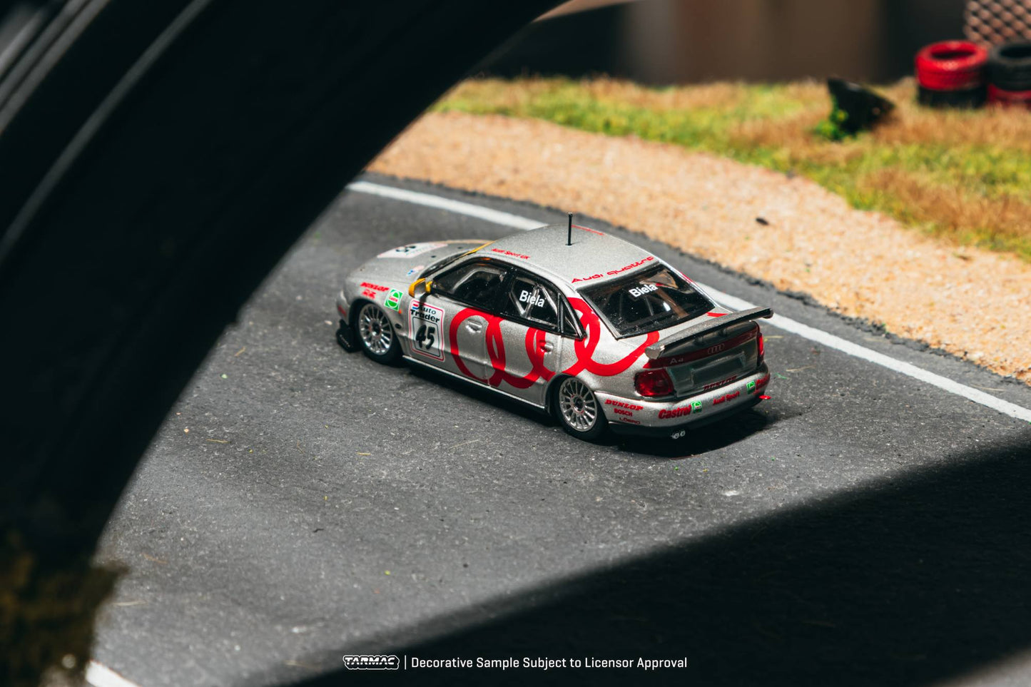 [PRE-ORDER] <span translate="no">Tarmac Works</span> - AUDI A4 QUATTRO Frank Biela BTCC Champion 1996 with Trading Cards Combo Set - HOBBY64 - 1/64 Scale T64-077-96BTC45