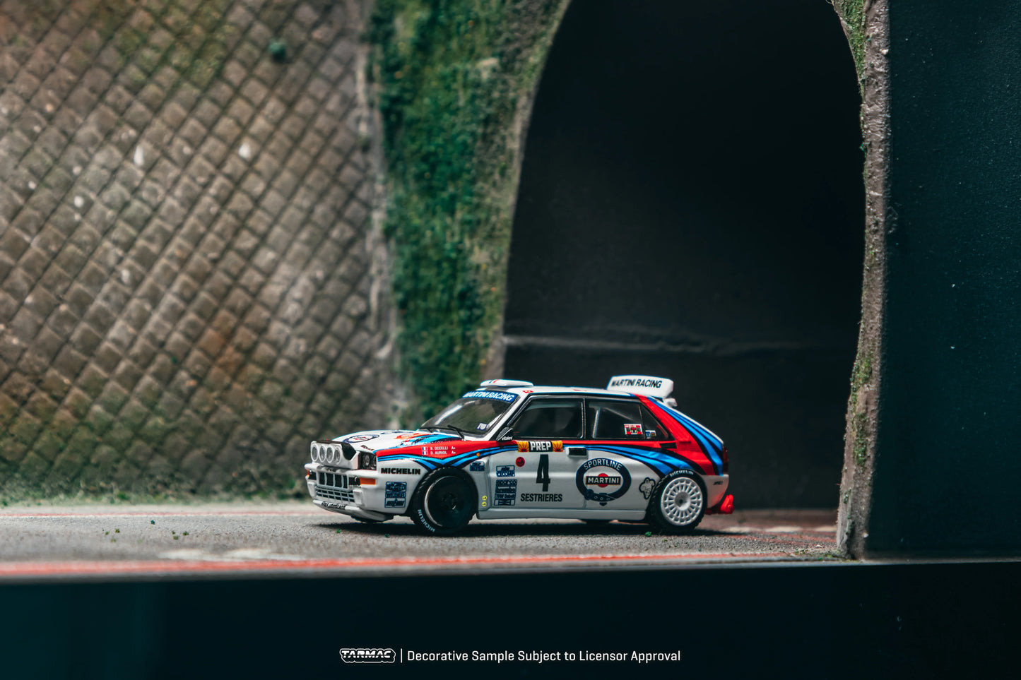 Tarmac Works - Lancia Delta HF Integrale Monte Carlo Rally 1992 #04 Winner - HOBBY64 - 1/64 Scale T64-049-92MCR04