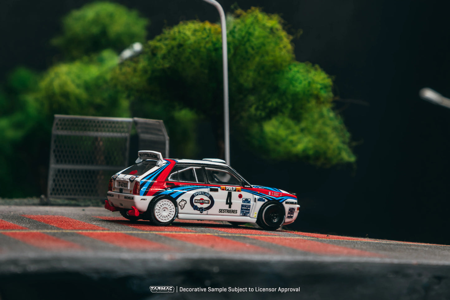 Tarmac Works - Lancia Delta HF Integrale Monte Carlo Rally 1992 #04 Winner - HOBBY64 - 1/64 Scale T64-049-92MCR04