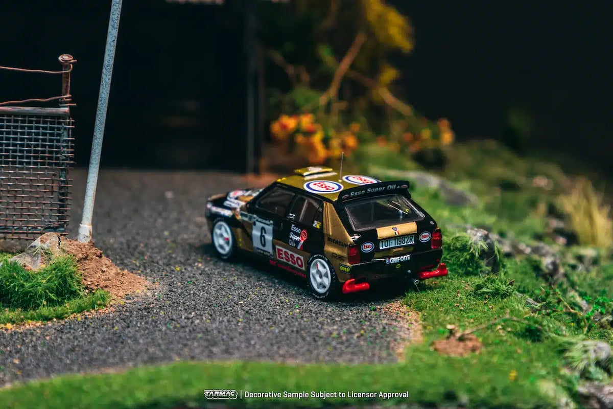 Tarmac Works - Lancia Delta HF Integrale #6 ECR Piancavallo Rally Winner 1993 - HOBBY64 - Scala 1/64 T64-049-93PIR06