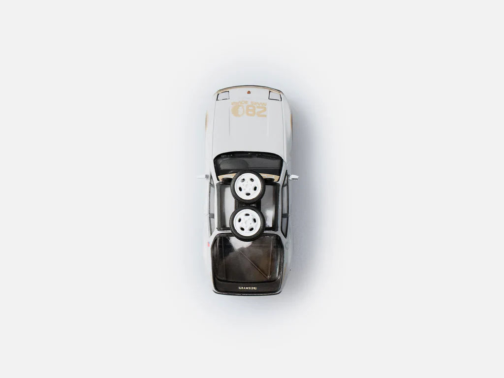[PRE-ORDER] Tarmac Works - Mars Rover Porsche 944 Grams28 Mars Rover - GLOBAL64 - Scala 1-64 T64S-018-G28