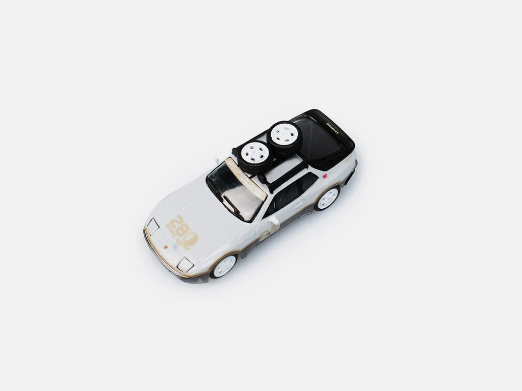 [PRE-ORDER] Tarmac Works - Mars Rover Porsche 944 Grams28 Mars Rover - GLOBAL64 - Scala 1-64 T64S-018-G28