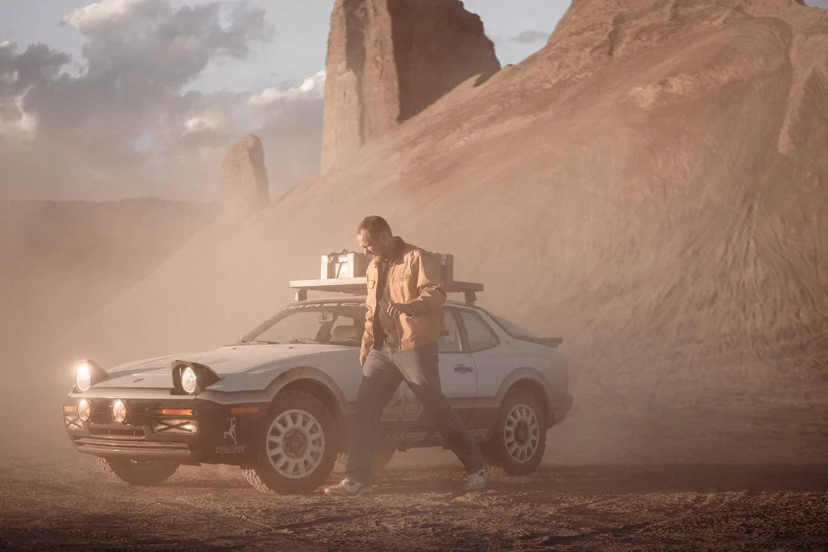 [PRE-ORDER] Tarmac Works - Mars Rover Porsche 944 Grams28 Mars Rover - GLOBAL64 - Scala 1-64 T64S-018-G28