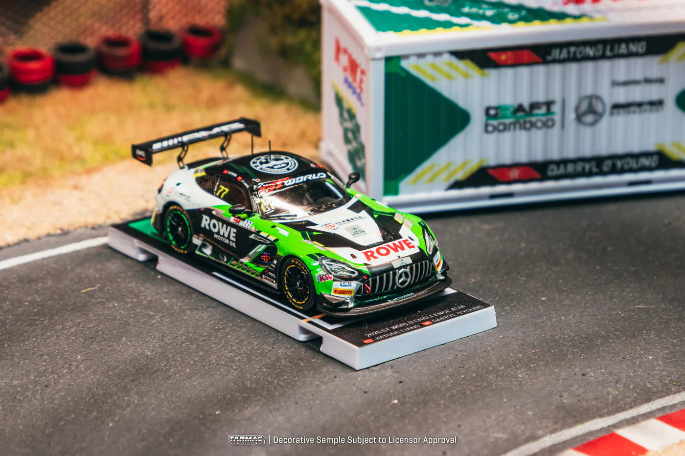 Tarmac Works - Mercedes - AMG GT3 GT World Challenge Asia 2025 Beijing Season Finale Craft-Bamboo Racing #77 with Container - HOBBY64 - 1/64 Scale T64-062-25CHN77