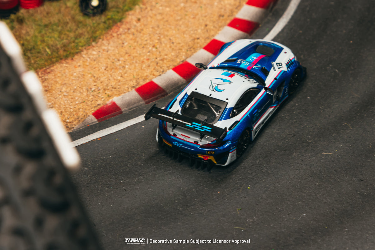 [PRE-ORDER] Tarmac Works - Mercedes - AMG GT3 #18 KEVIN TSE British GT Championship 2026 with trading cards - HOBBY64 - 1/64 Scale T64-062-26BGT18