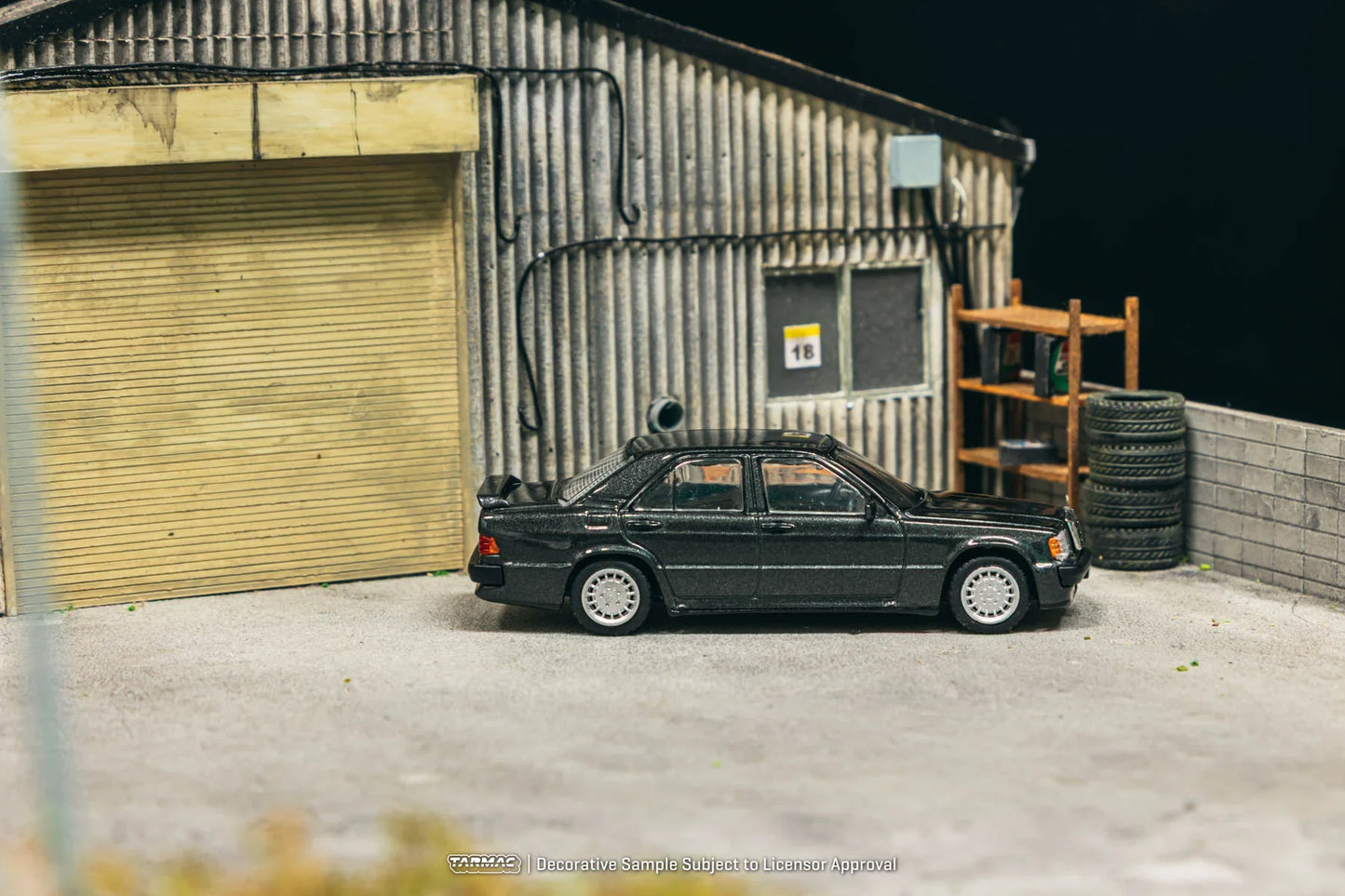 Tarmac Works - Mercedes -Benz 190 E 2.3-16 Blue-Black Metallic - GLOBAL64 - 1/64 Scale T64G-047-BK