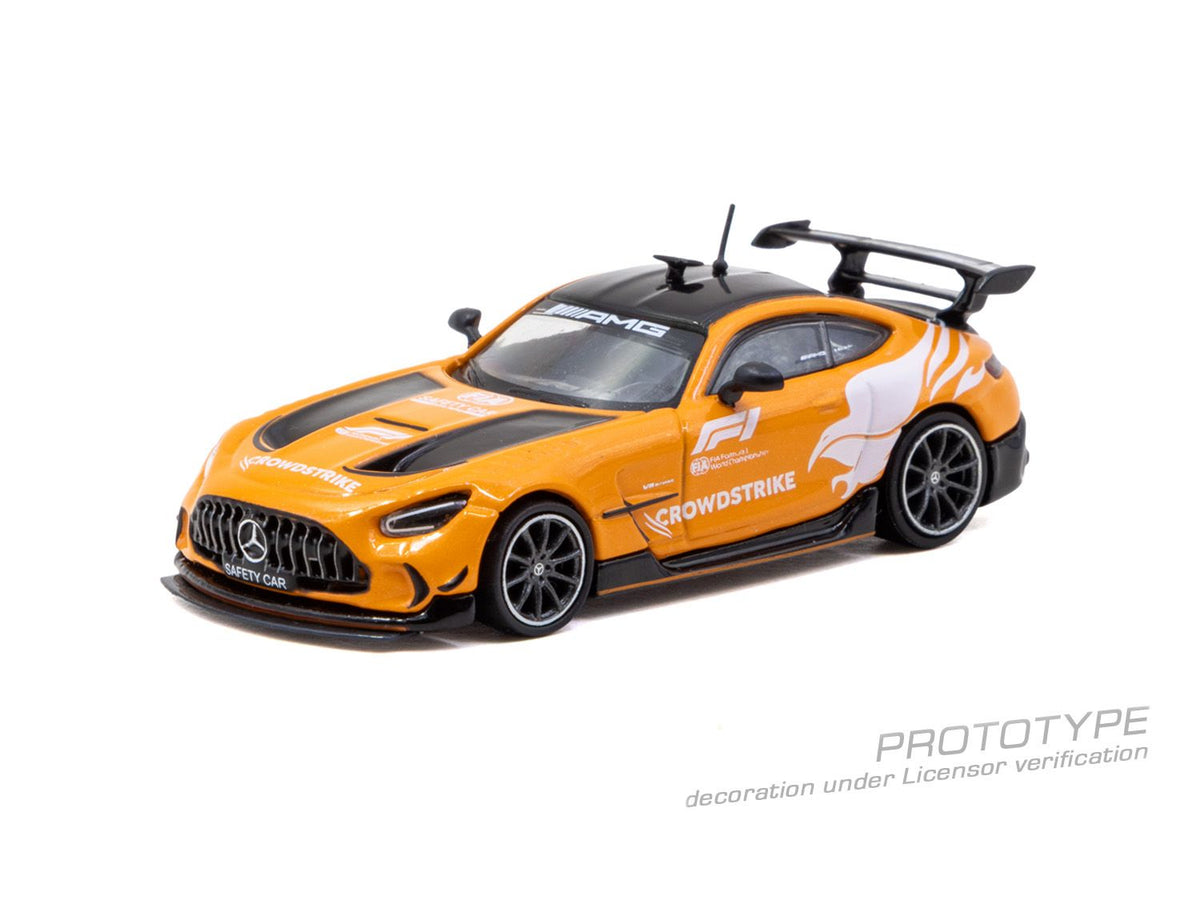 [PRE-ORDER] Tarmac Works - Mercedes -Benz AMG GT Black Series Safety Car of British GP 2025 - GLOBAL64 - 1/64 Scale T64G-042-SCB