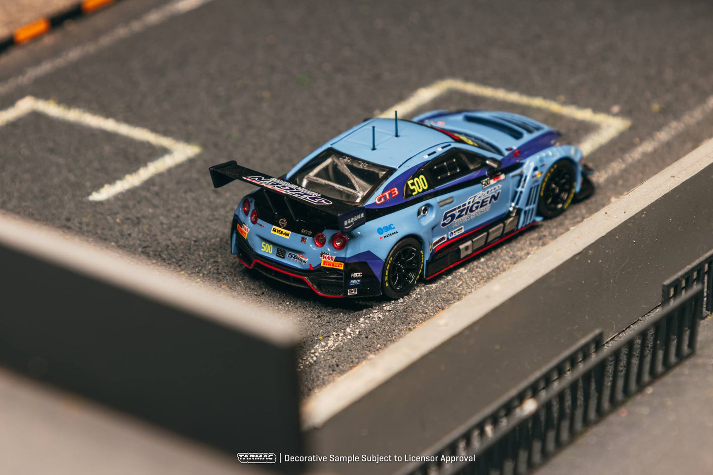 [PRE-ORDER] <span translate="no">Tarmac Works</span> - Nissan GT-R R35 NISMO GT3 GT World Challenge Asia 2025 Beijing Street Circuit Winner TEAM 5ZIGEN 2025 - HOBBY64 - 1/64 Scale T64-035-25BJ500
