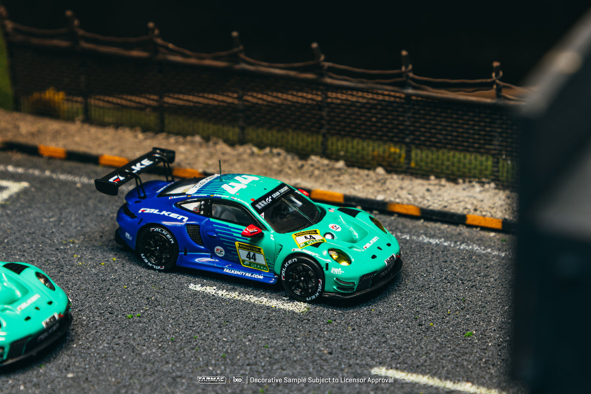 [PRÉCOMMANDE] Tarmac Works - Porsche 911 GT3 R #44 DORIAN BOCCOLACCI Nürburgring 24h 2025 - HOBBY64 - Echelle 1-64 T64-084-25NUR44