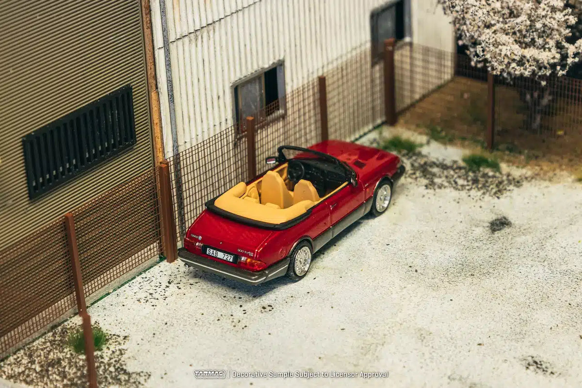 Tarmac Works - Saab 900 Turbo Convertible Red - GLOBAL64 - Scala 1/64 T64G-067-RE