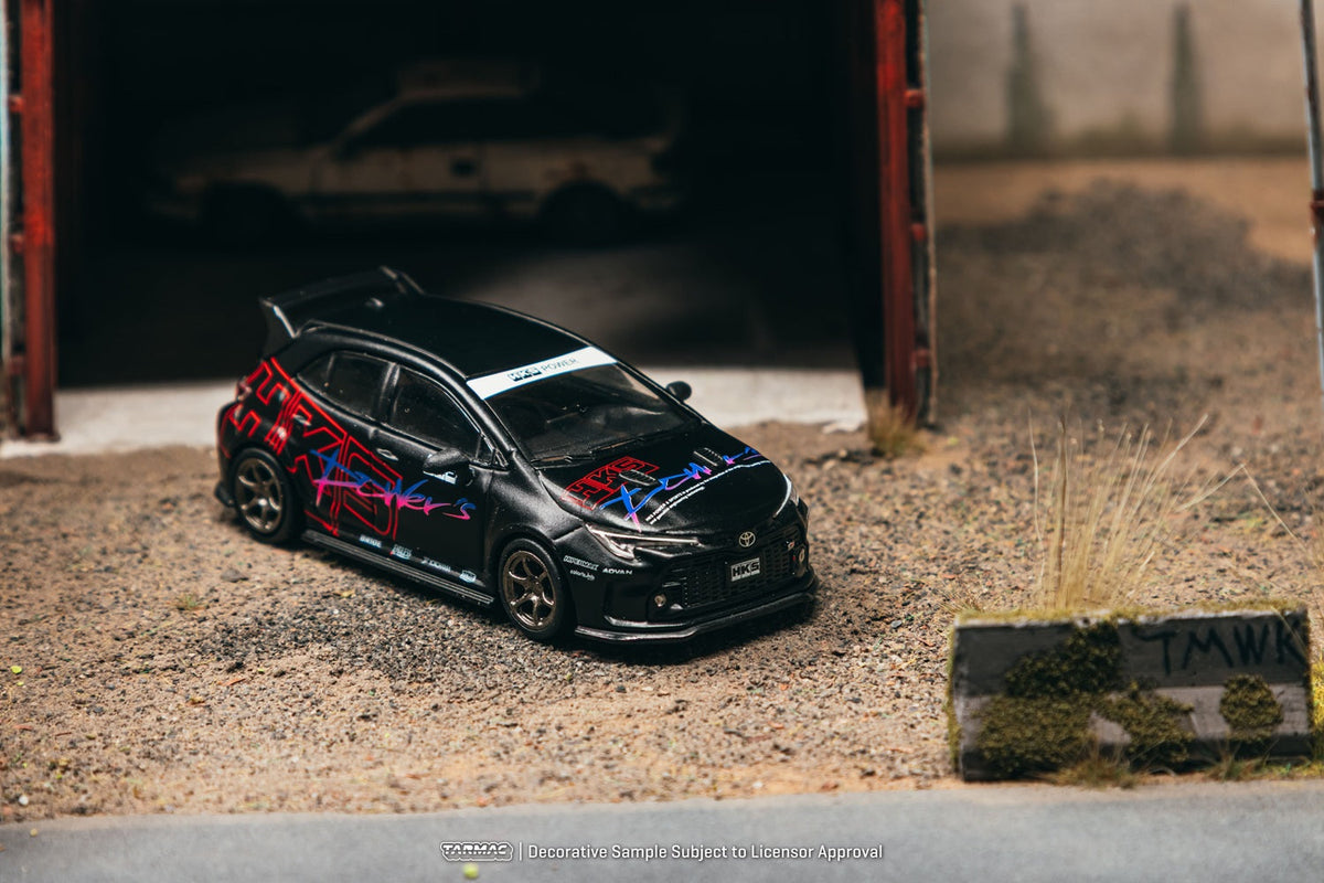 [PRE-ORDER] Tarmac Works - Toyota Corolla GR HKS Chrome Black 2025 - GLOBAL64 - 1/64 Scale T64G-066-HKS2