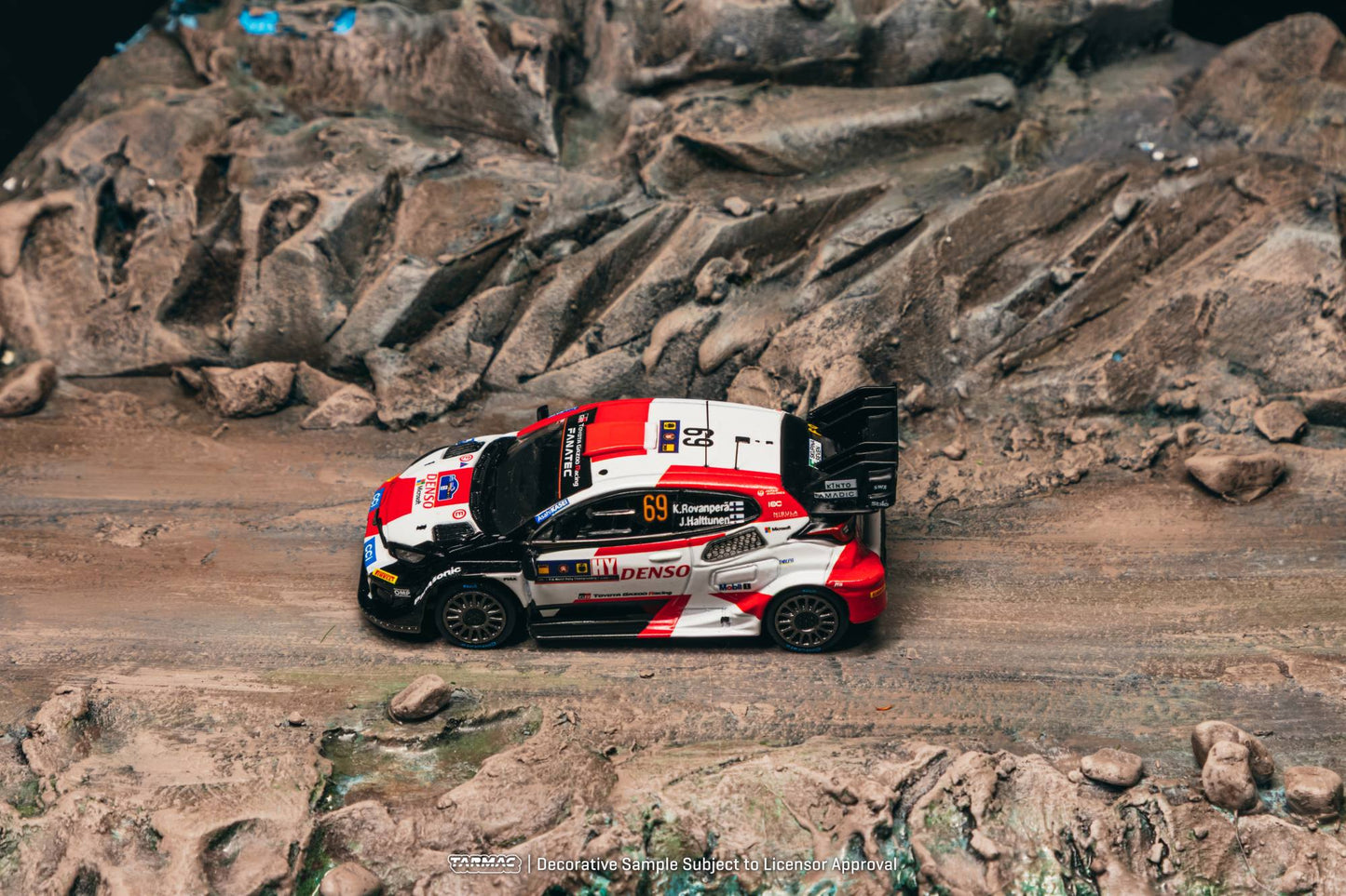 [PRE-ORDER] <span translate="no">Tarmac Works</span> - Toyota GR YARIS Rally1 HYBRID KALLE ROVANPERÄ Central European Rally 2023 WRC - HOBBY64 - 1/64 Scale T64-085-23CER69