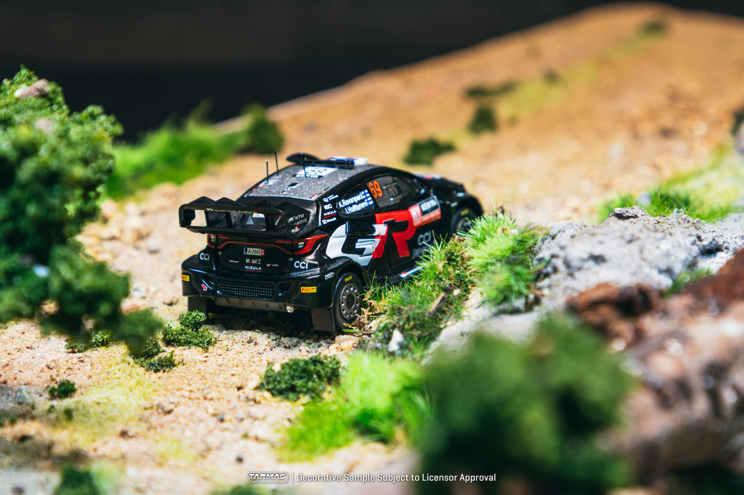 [PRÉCOMMANDE] Tarmac Works - Toyota Yaris GR Rally1 Hybrid n° 69, vainqueur du Safari Rally Kenya 2024 - HOBBY64 - Échelle 1/64 T64-085-24SAF69