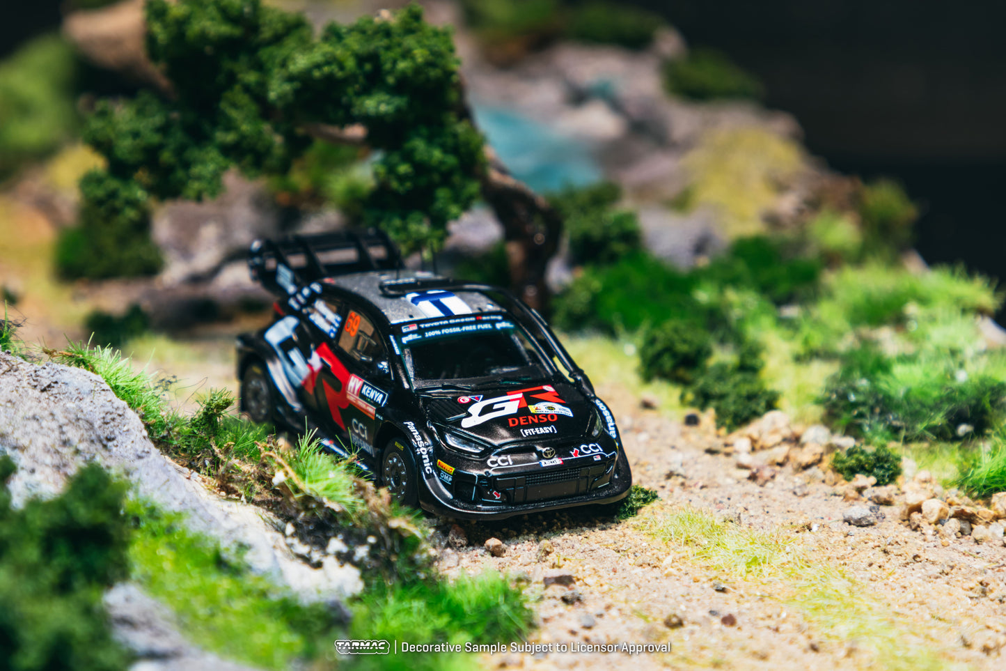 [PRÉCOMMANDE] Tarmac Works - Toyota Yaris GR Rally1 Hybrid n° 69, vainqueur du Safari Rally Kenya 2024 - HOBBY64 - Échelle 1/64 T64-085-24SAF69