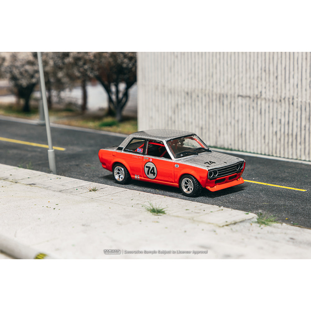 Tarmac Works - Datsun 510 Trans-Am B-Sedan 2.5 Challenge 2023 Daniel Wu - HOBBY64 - Scale 1/64 T64-052-SD