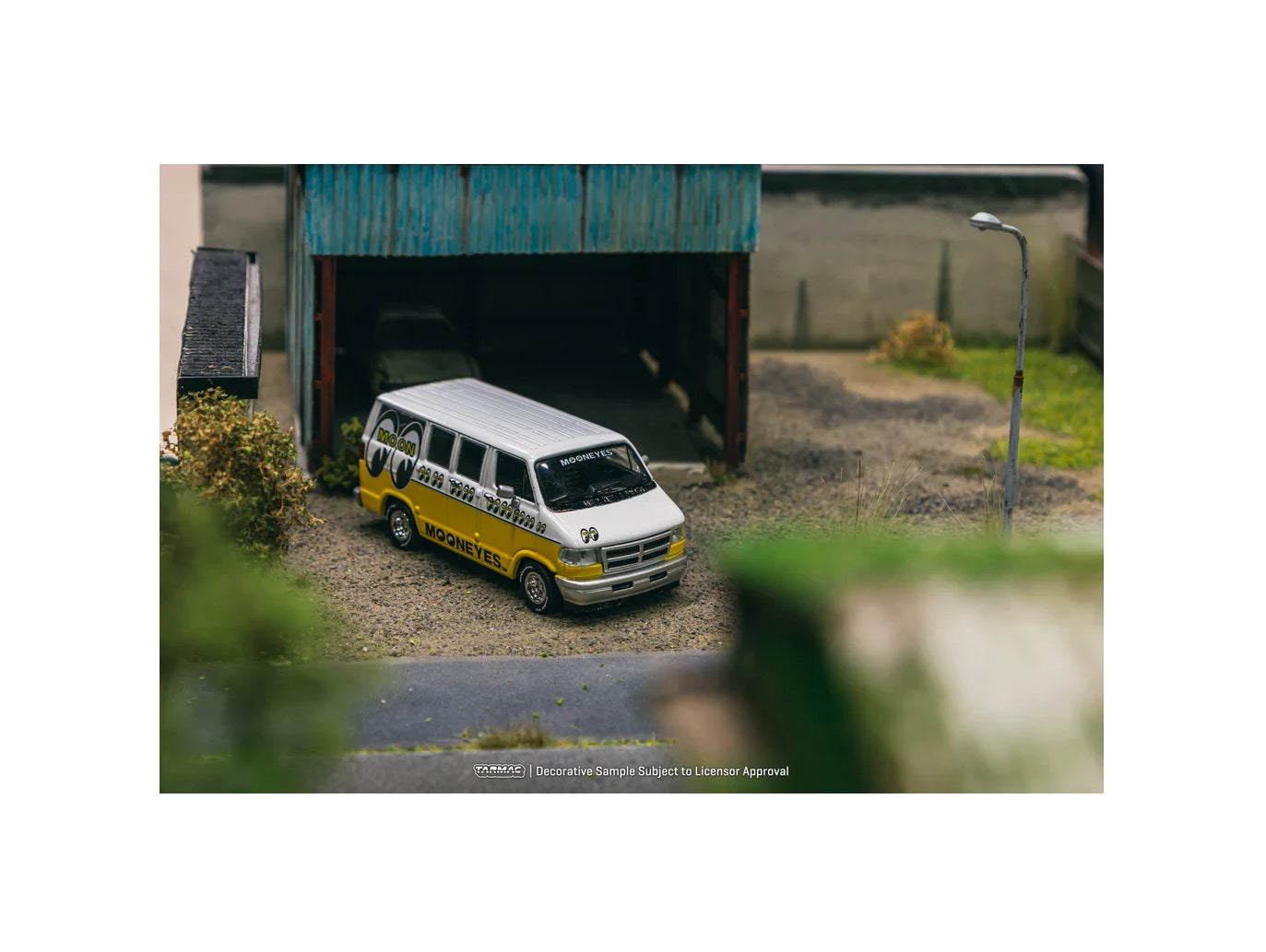 Tarmac Works - Dodge Van Mooneyes - Scala 1/64 T64G-TL032-ME