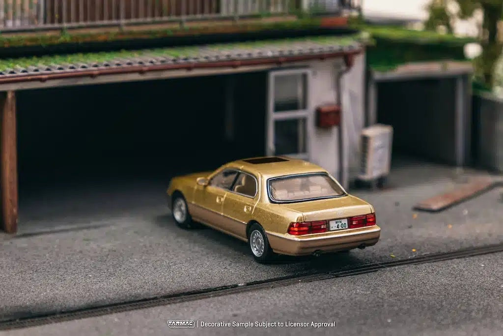 Tarmac Works - Lexus LS400 Champagne Beige Metallic - GLOBAL64 - Scale 1/64 T64G-082-GO