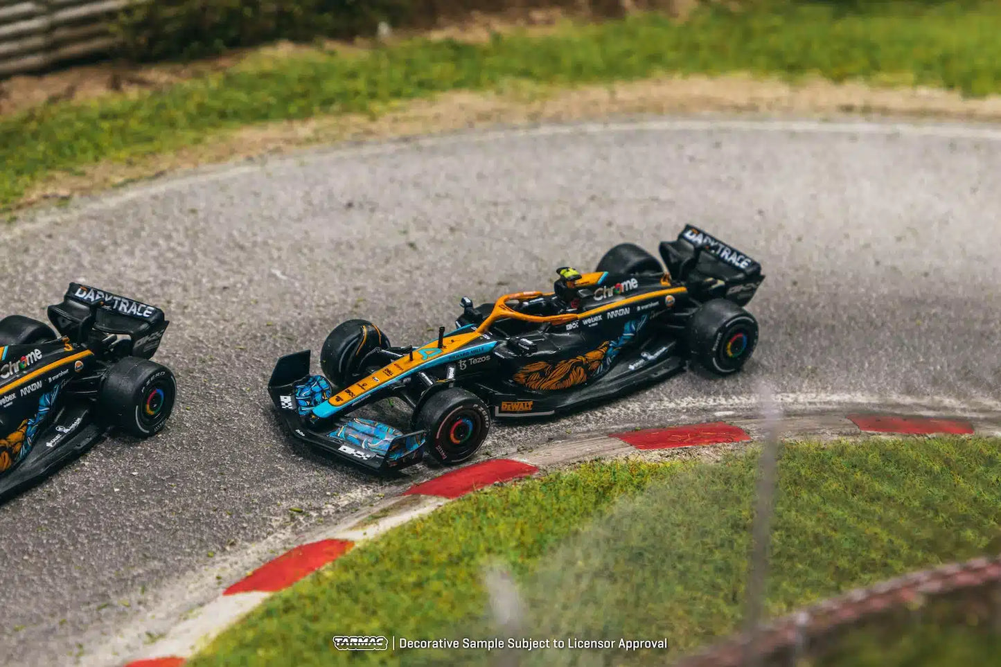 Tarmac Works - McLaren MCL36 Abu Dhabi Grand Prix 2022 Lando Norris "Global64" Series - Scale 1/64 T64G-F041-LN3