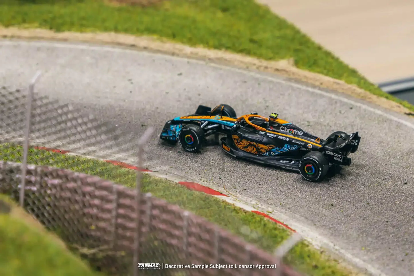 Tarmac Works - McLaren MCL36 Abu Dhabi Grand Prix 2022 Lando Norris "Global64" Series - Scale 1/64 T64G-F041-LN3