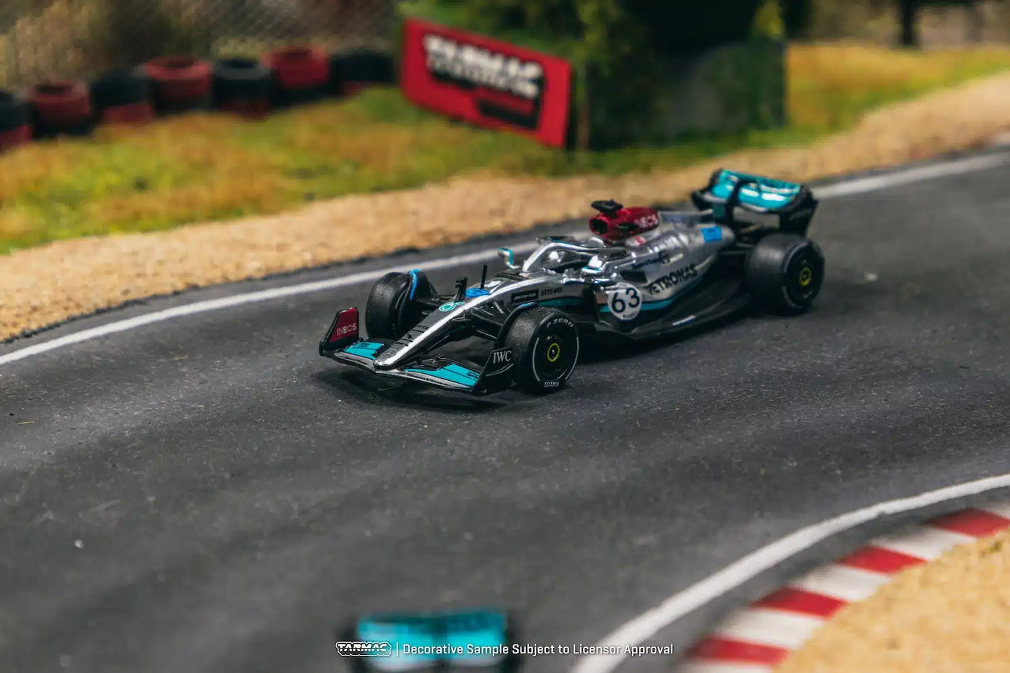 Tarmac Works - Mercedes-AMG F1 W13 E Performance Belgian Grand Prix 2022 George Russell "Global64" Series - Scale 1/64 T64G-F044-GR3