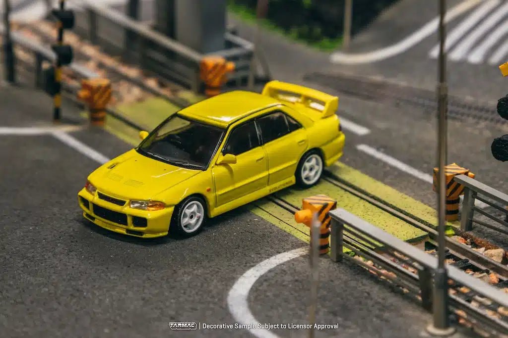 Tarmac Works - Mitsubishi Lancer GSR Evolution III Yellow - GLOBAL64 - Scale 1/64 T64G-050-YL